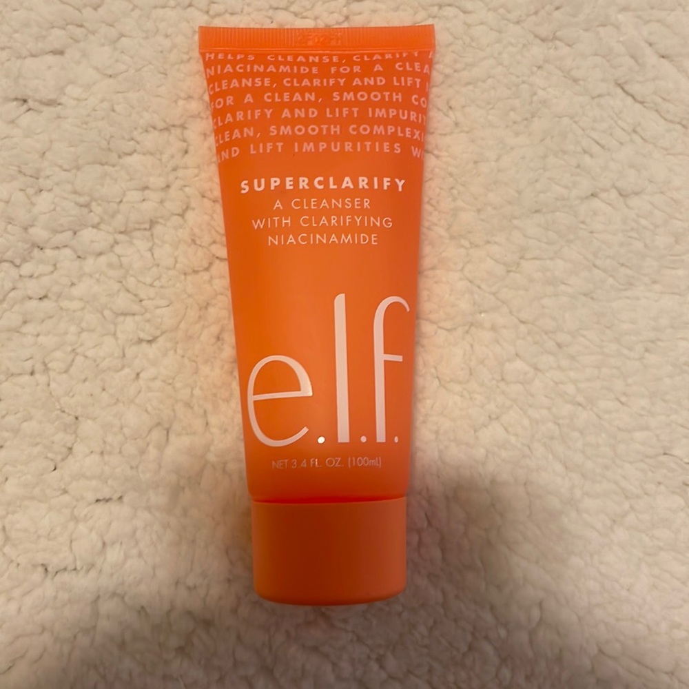 Superclarify Elf cleanser